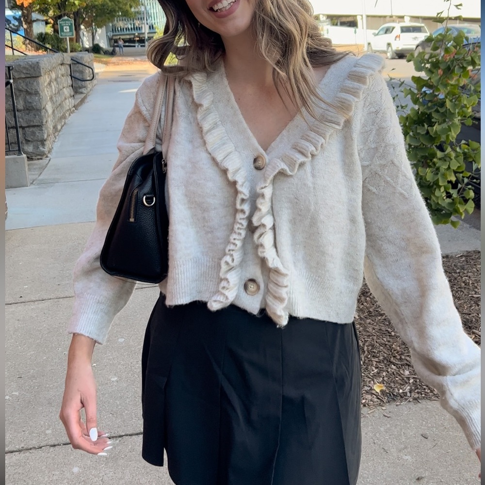 Neutral ruffle cardigan